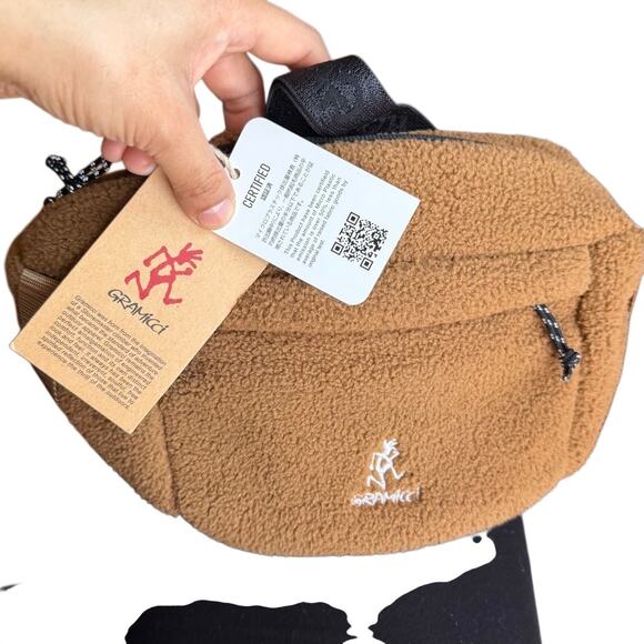 Gramicci Boa Fleece Body Bag Coyote Beige Brand New Teddy Comfortable Crossbody